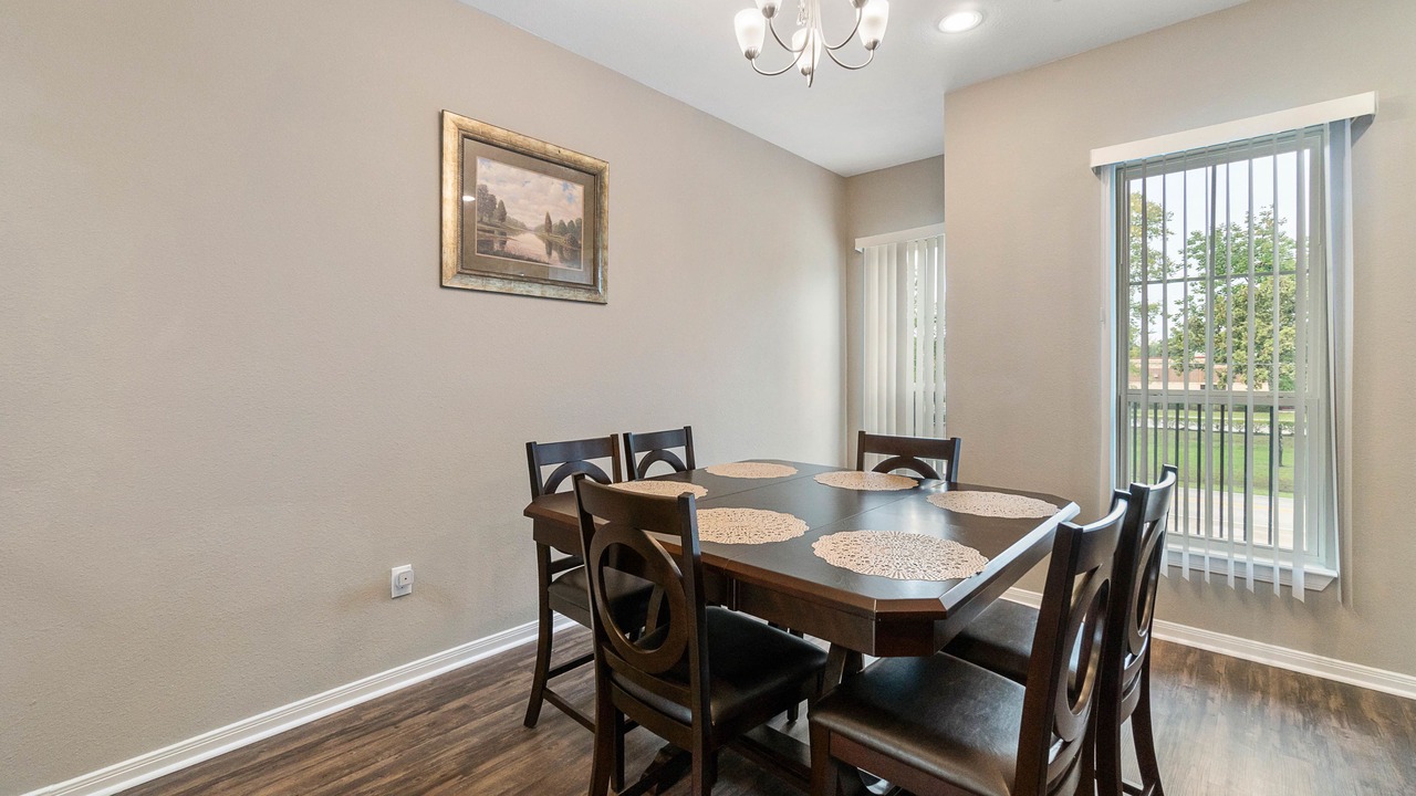Photo of Livingroom in Humble