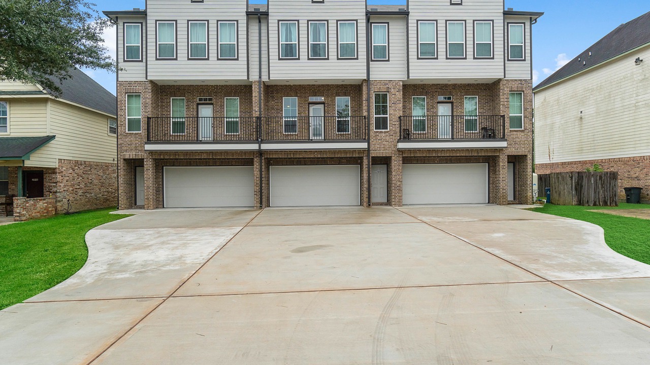 Photo of Patio Balcony in Humble