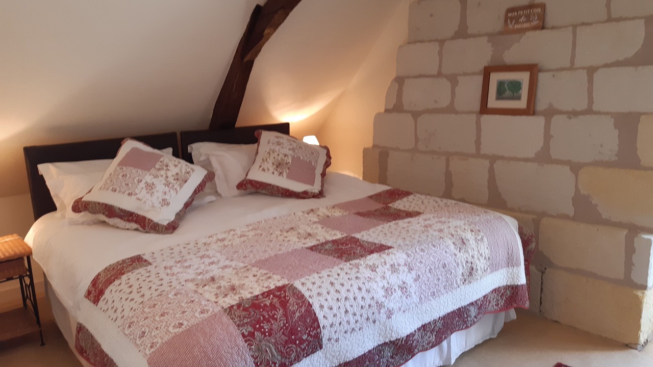 Photo of Bedroom in Noyant-Villages