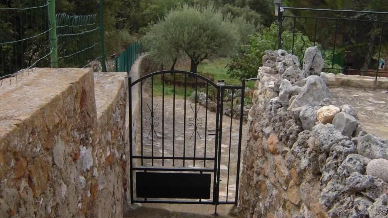 Photo of Outdoor in La Capelle-et-Masmolene