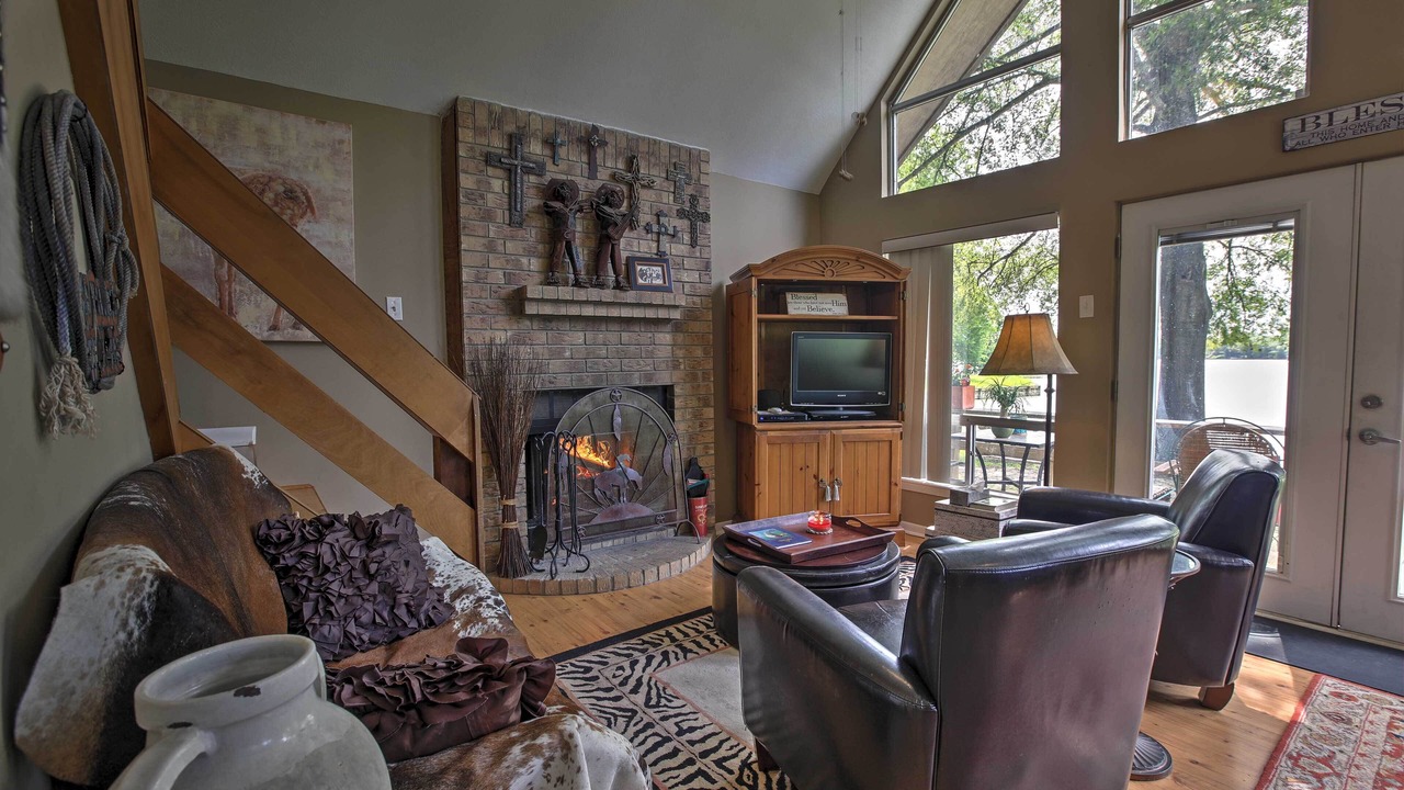Photo of Livingroom in Votaw