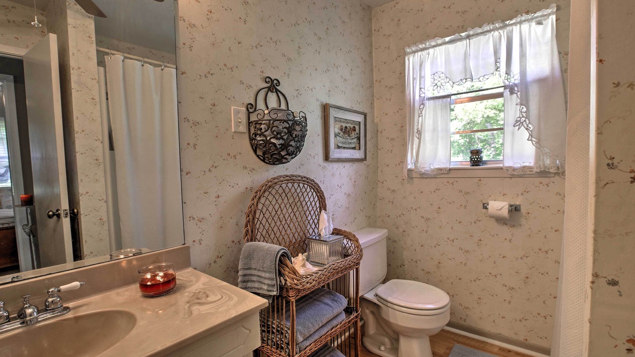 Photo of Bathroom in Votaw
