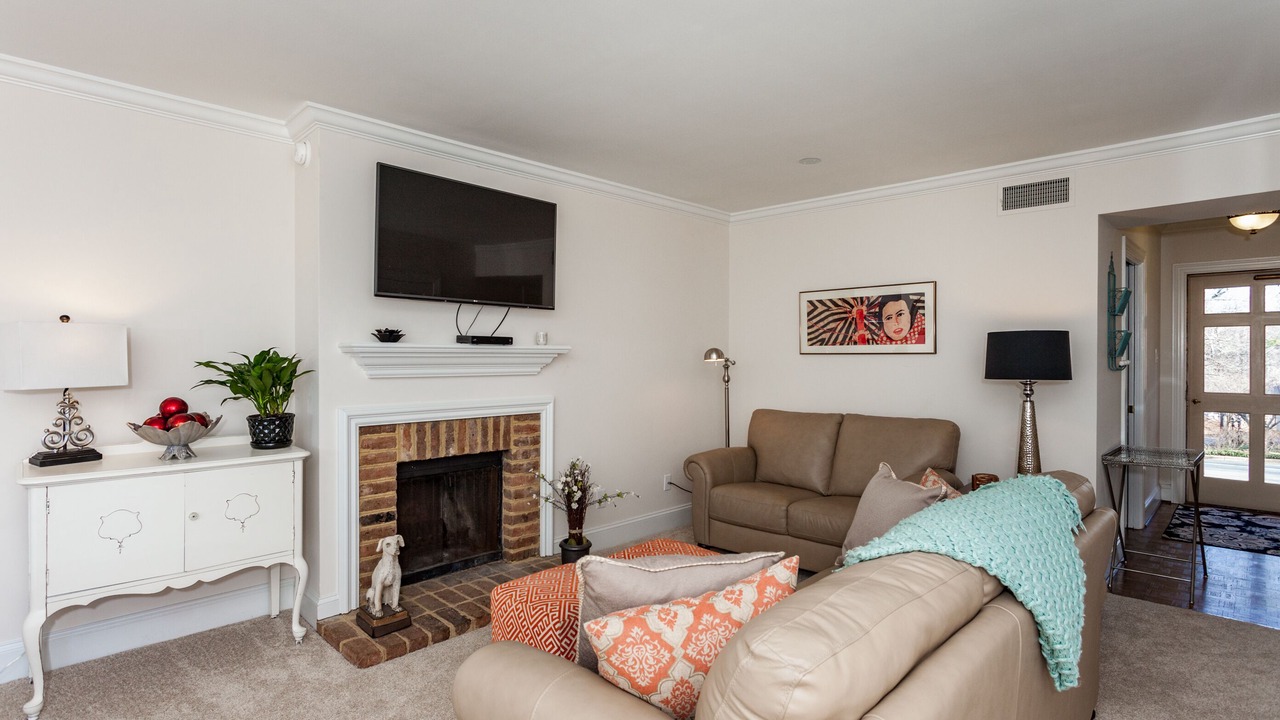 Photo of Livingroom in University Park