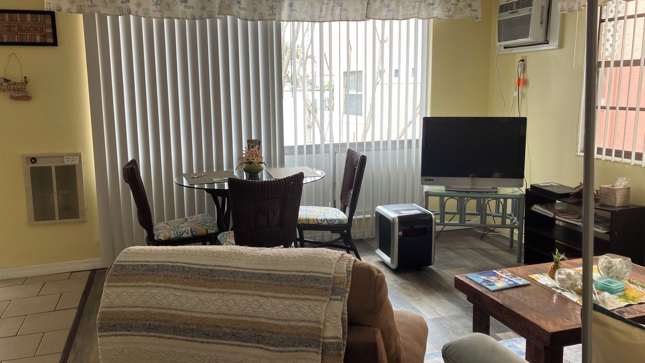 Photo of Livingroom in Bay Esplanade