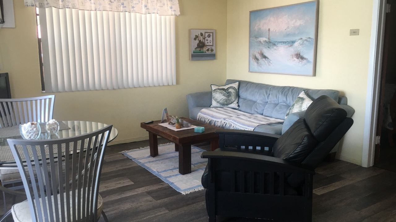 Photo of Livingroom in Bay Esplanade