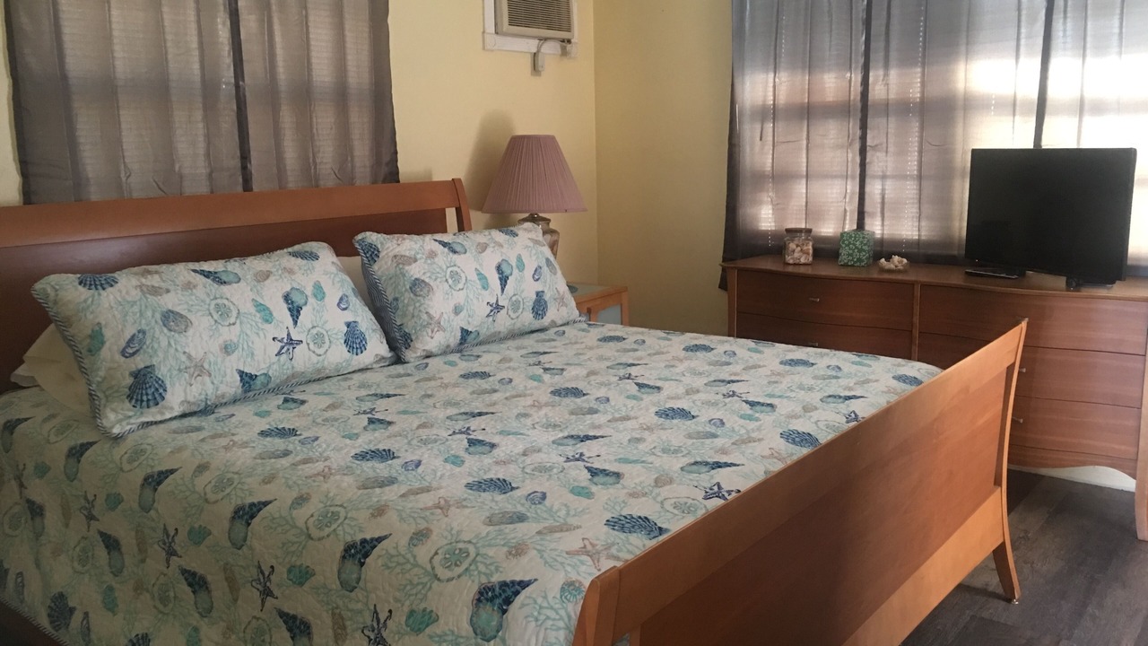 Photo of Bedroom in Bay Esplanade