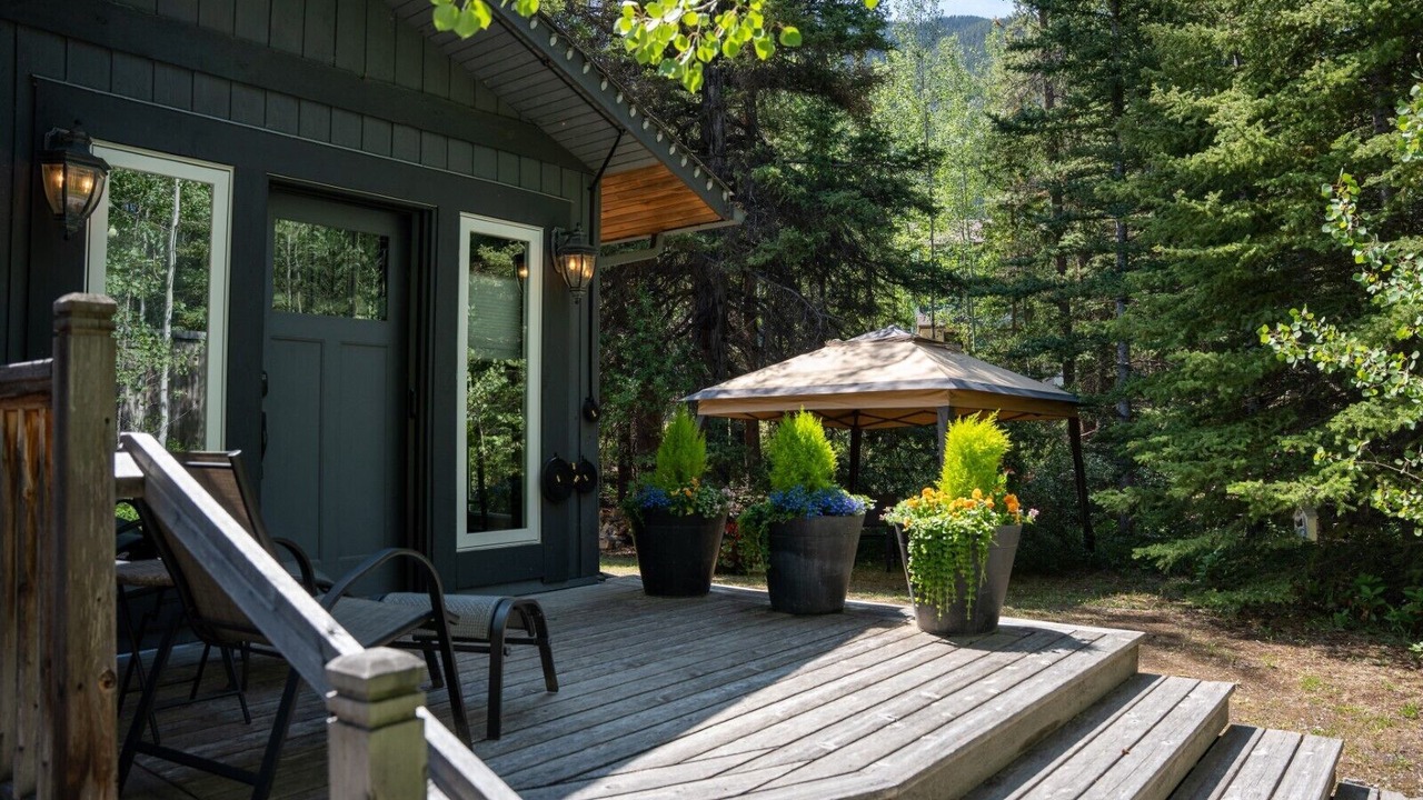 Photo of Others in Banff