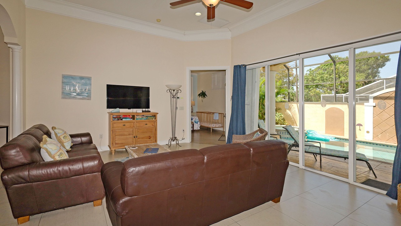 Photo of Bedroom in Naples Park