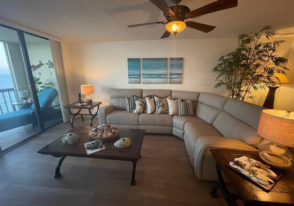 Photo of Livingroom in Hutchinson Island South