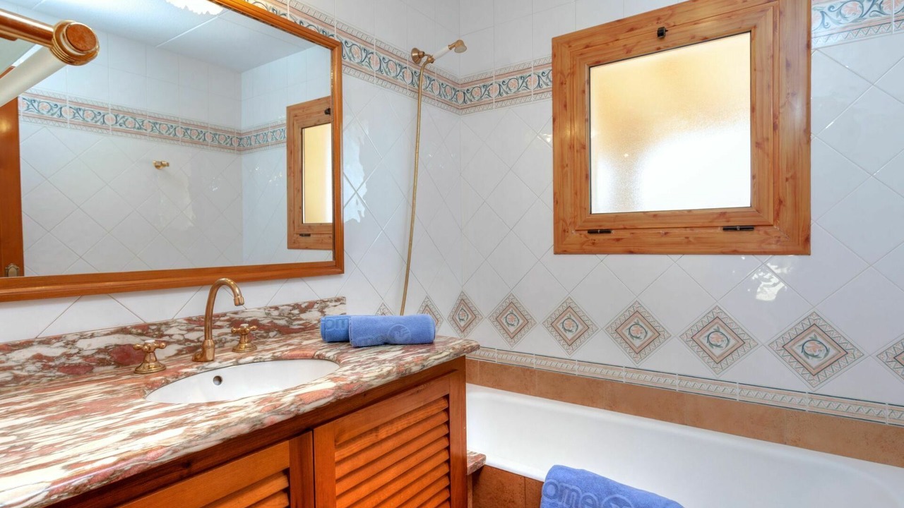 Photo of Bathroom in Calonge