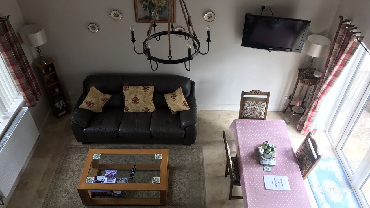 Photo of Livingroom in Carterton