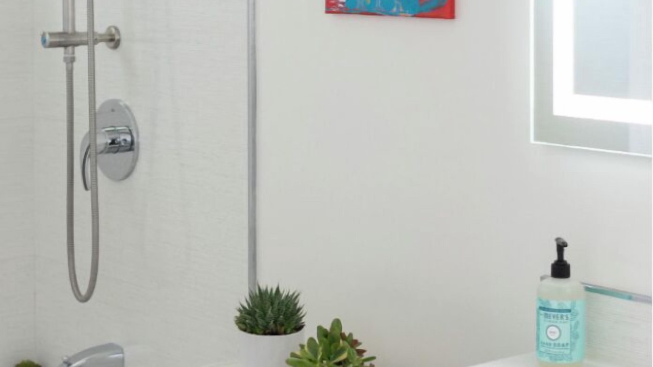 Photo of Bathroom in Lincoln Highlands