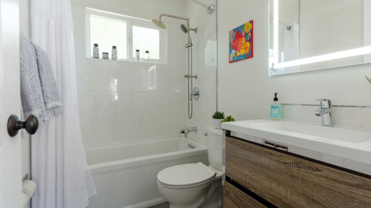 Photo of Bathroom in Lincoln Highlands