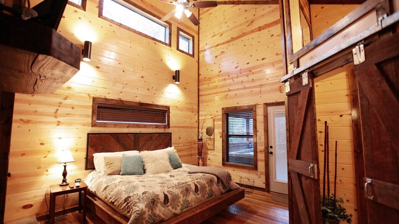 Photo of Bedroom in Broken Bow