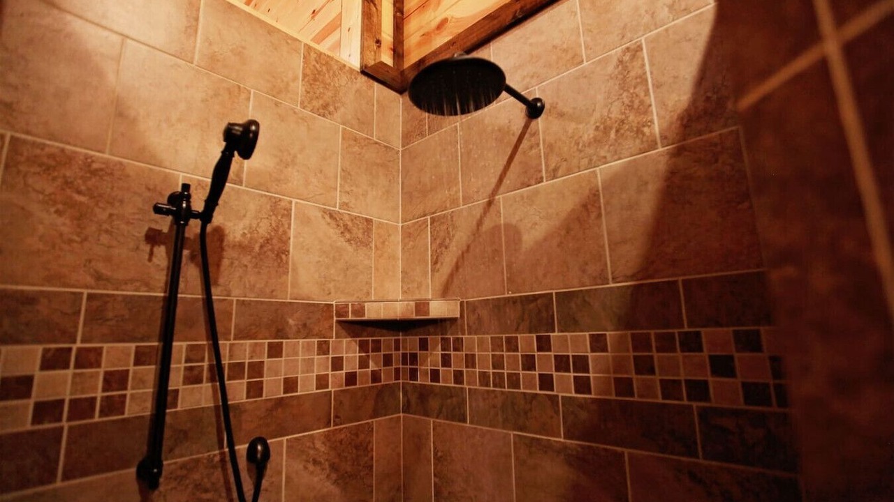 Photo of Bathroom in Broken Bow