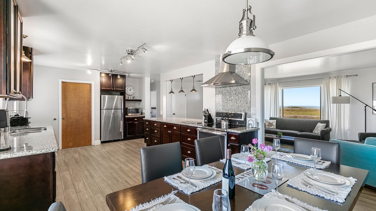 Photo of Livingroom in Point Arena