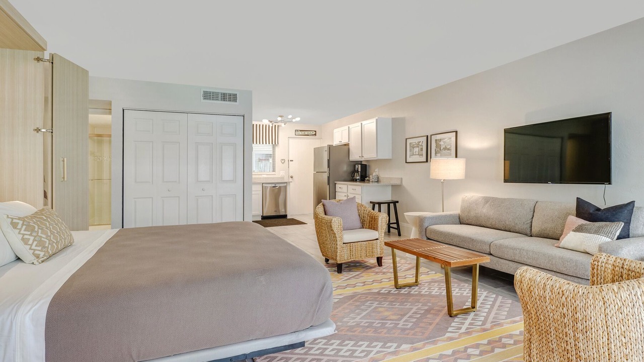 Photo of Bedroom in Pelican Bay