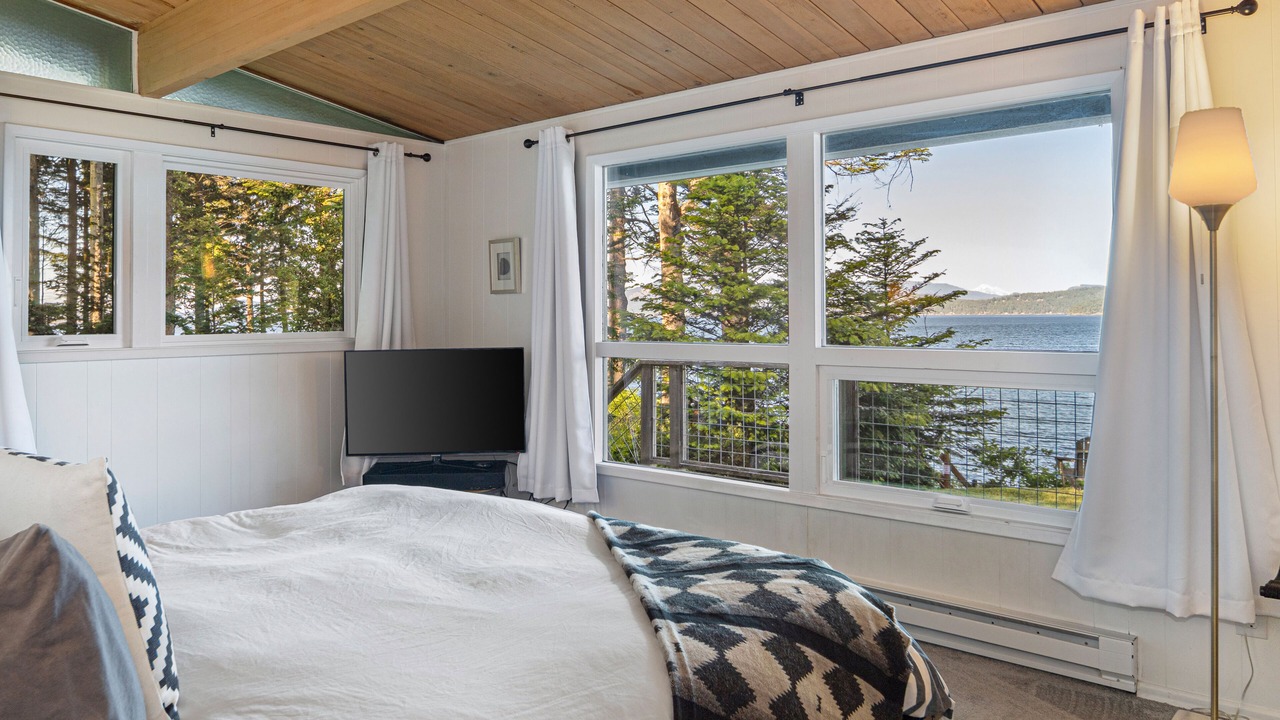 Photo of Bedroom in Friday Harbor