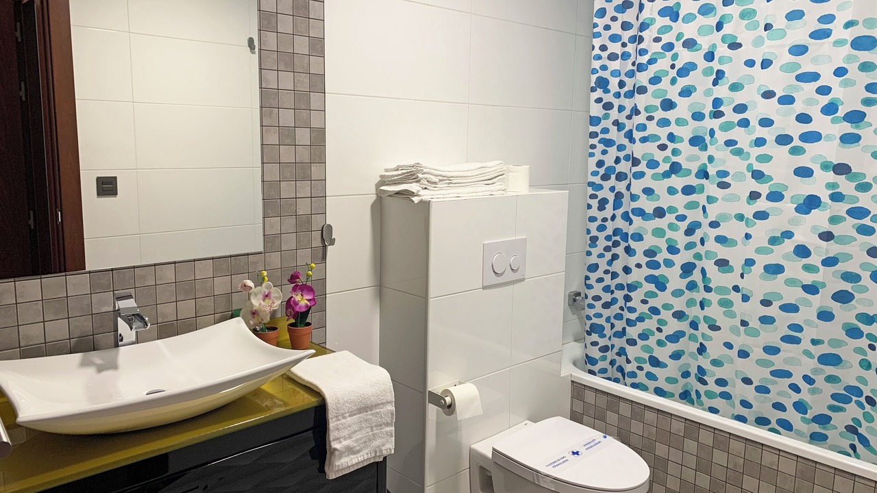 Photo of Bathroom in Arans
