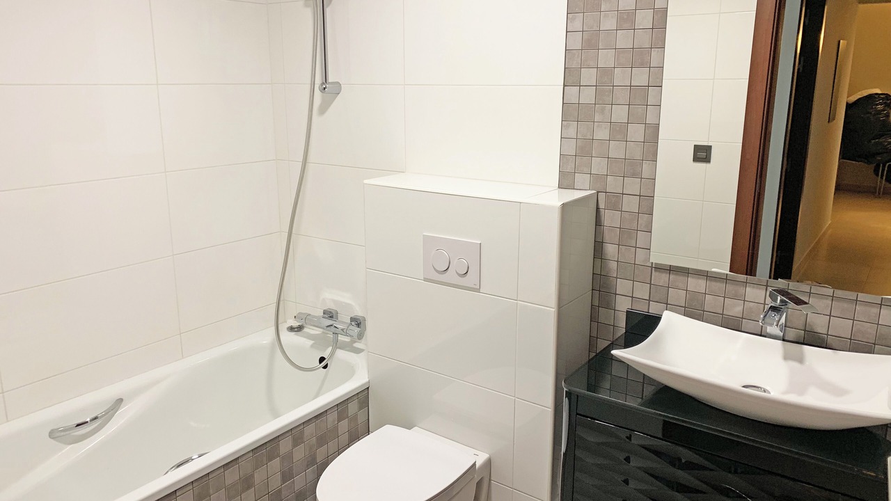 Photo of Bathroom in Arans
