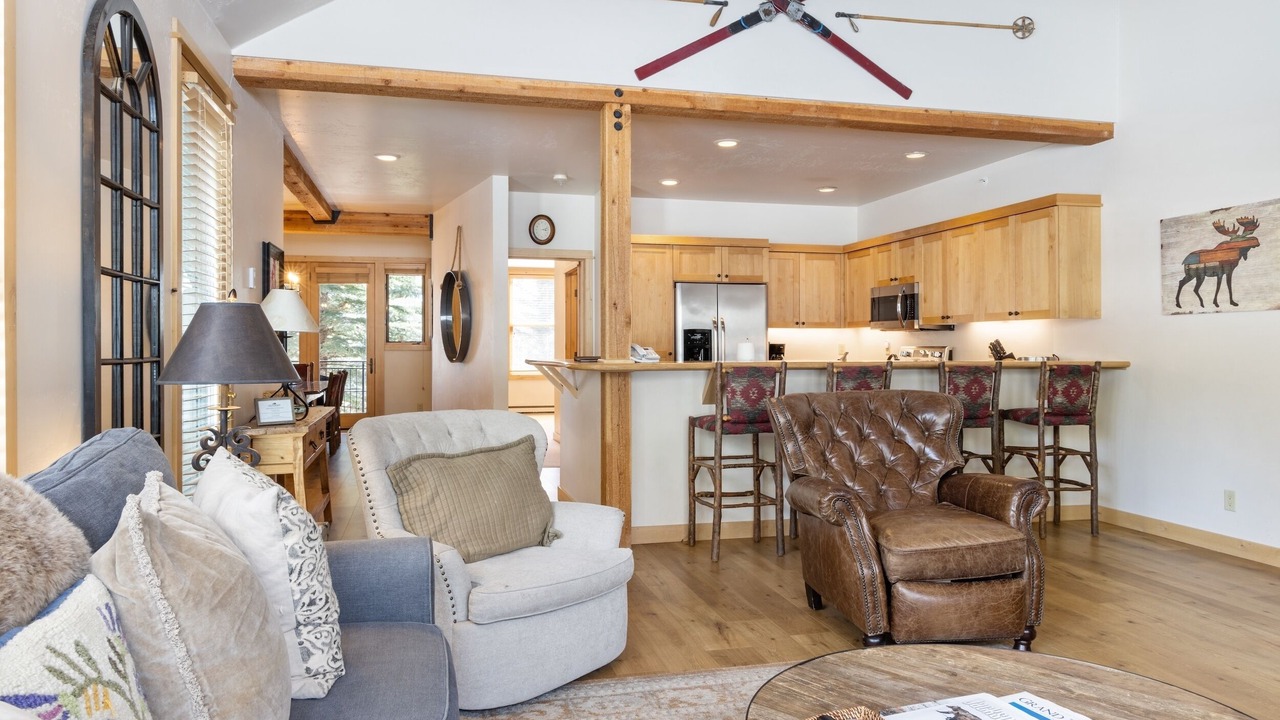 Photo of Livingroom in Teton Village