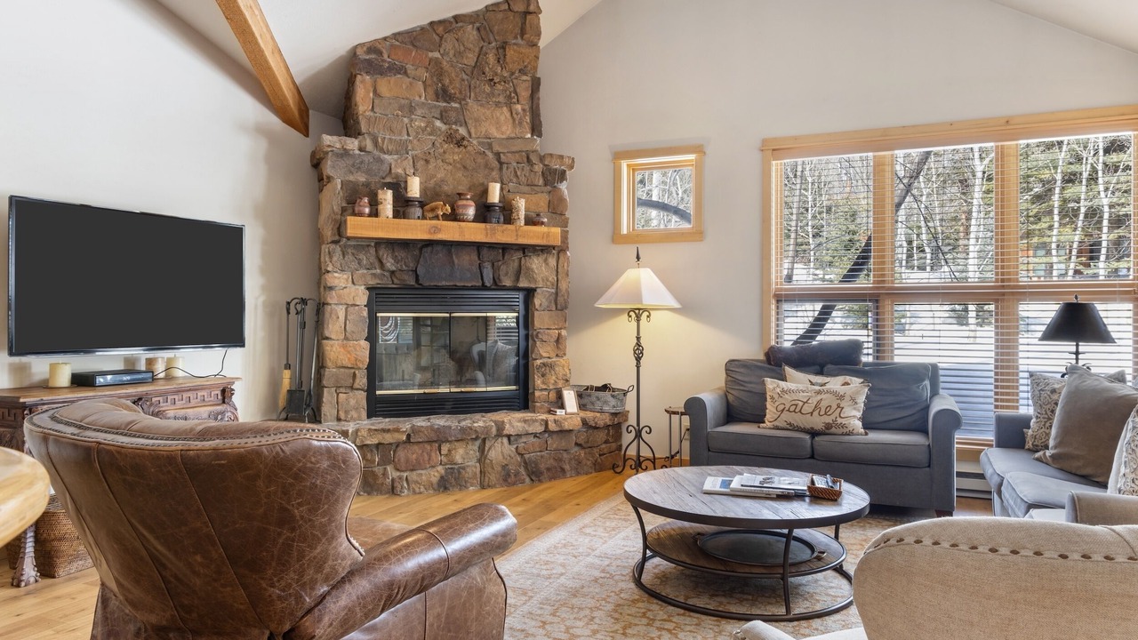 Photo of Livingroom in Teton Village