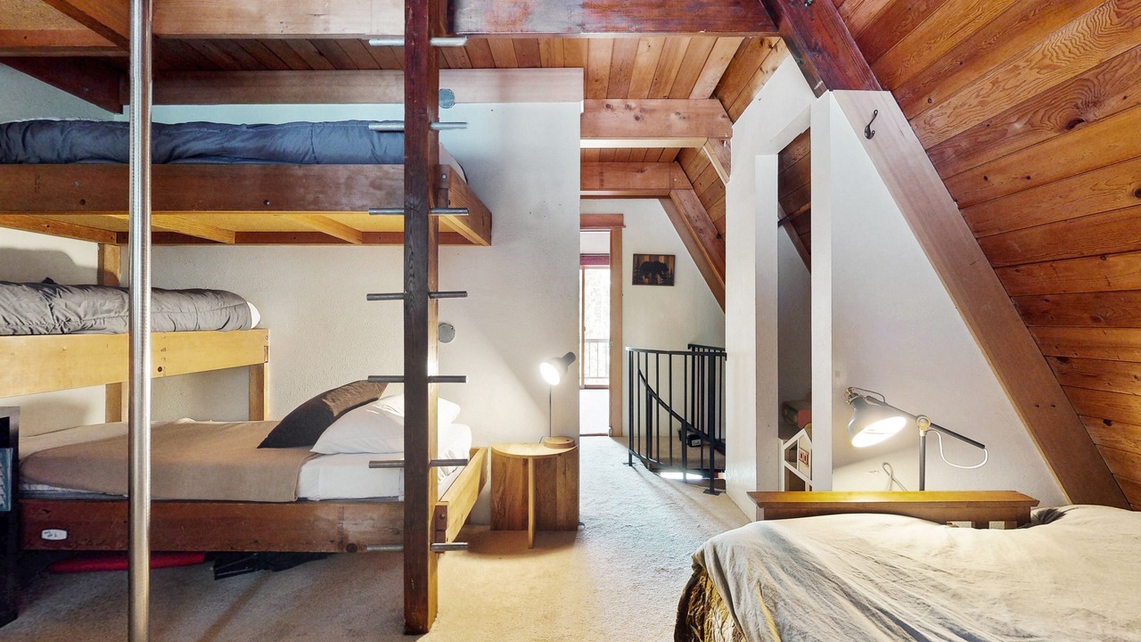 Photo of Bedroom in Hyak