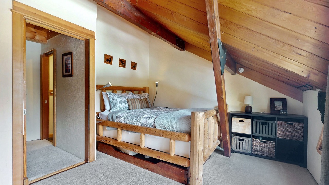 Photo of Bedroom in Hyak