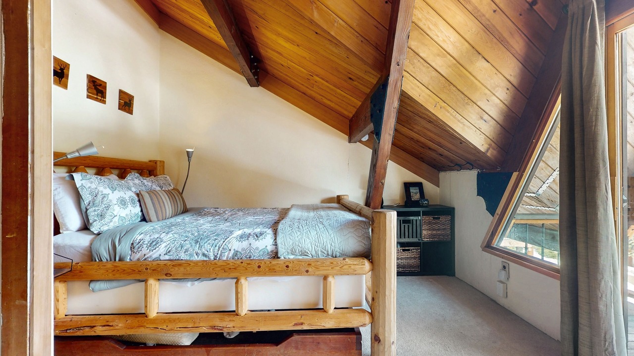 Photo of Bedroom in Hyak