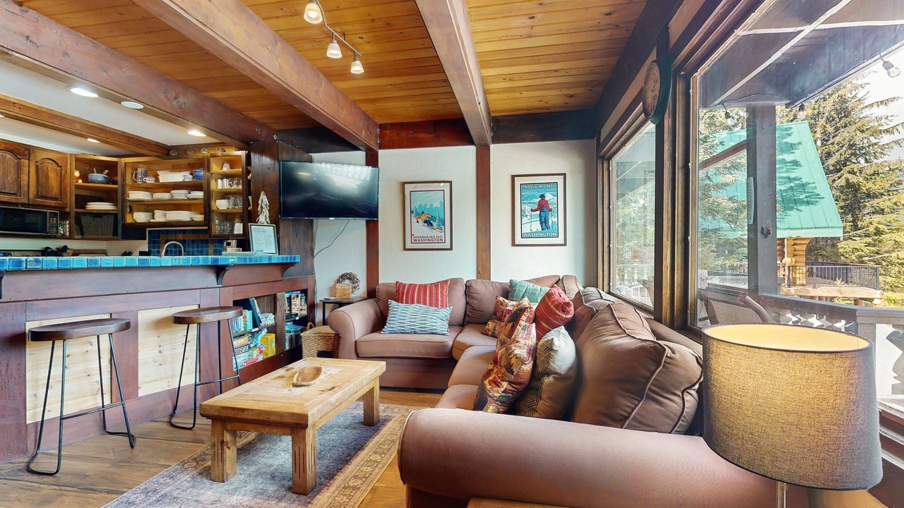 Photo of Livingroom in Hyak