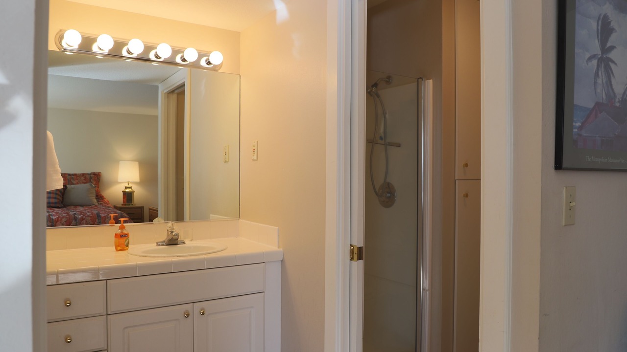 Photo of Bedroom in Lake Forest