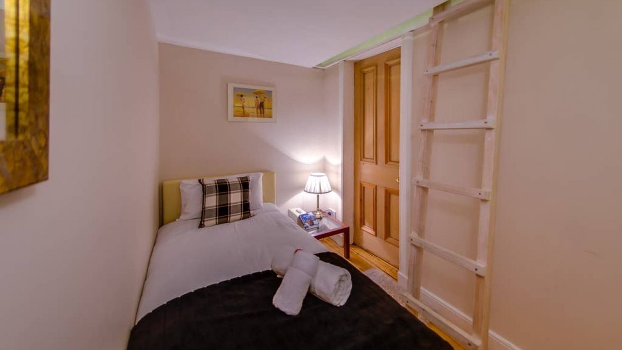 Photo of Others in Marchmont