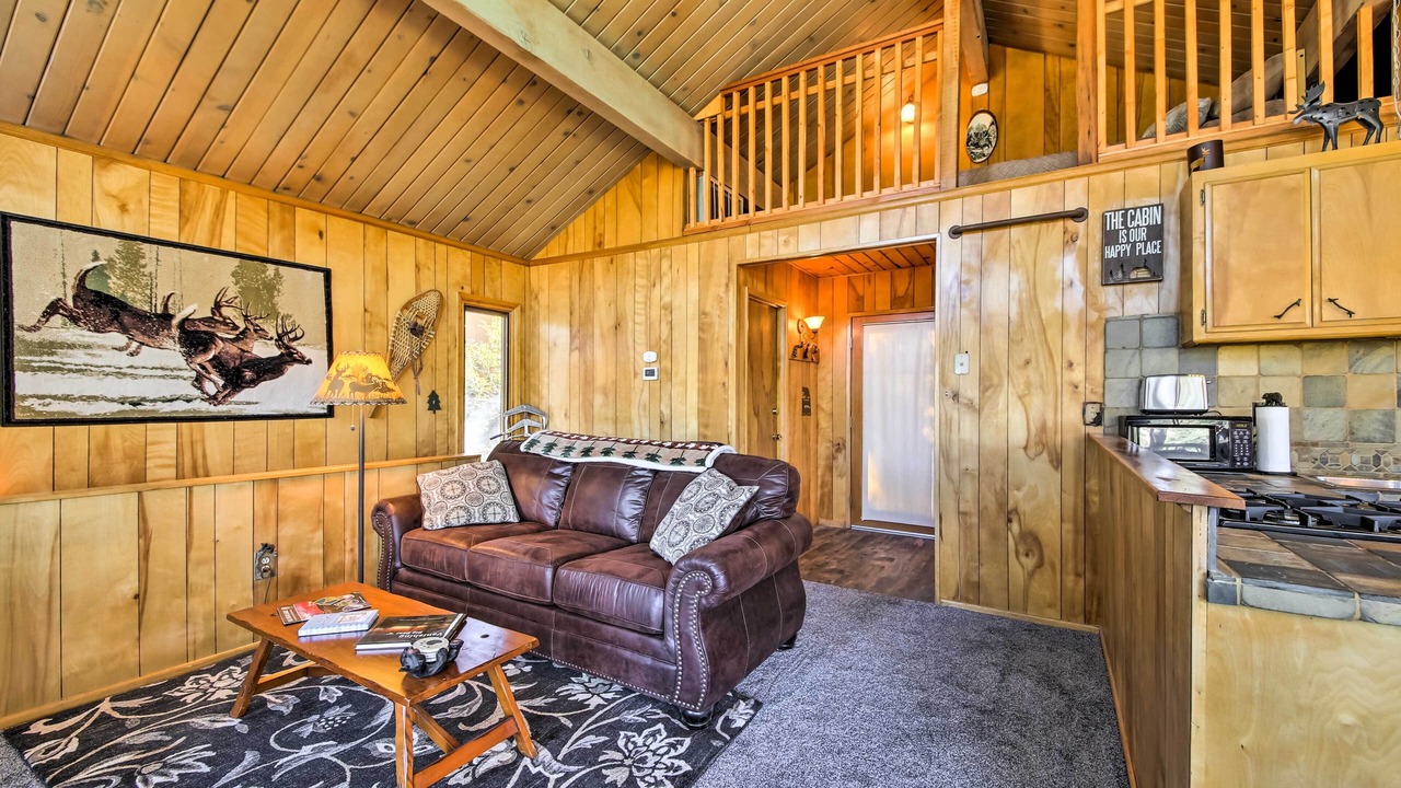 Photo of Livingroom in Big Bear