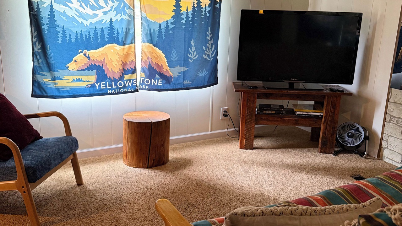 Photo of Livingroom in Darby