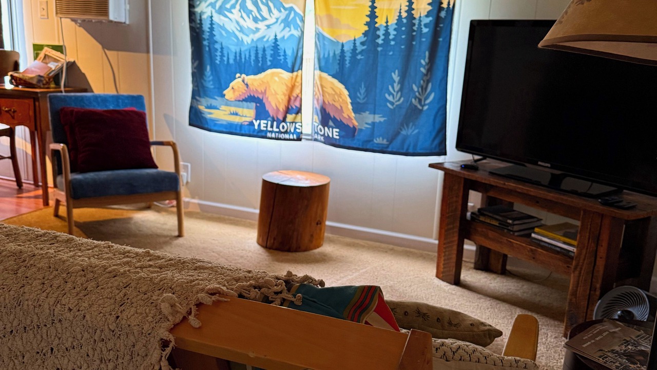 Photo of Livingroom in Darby