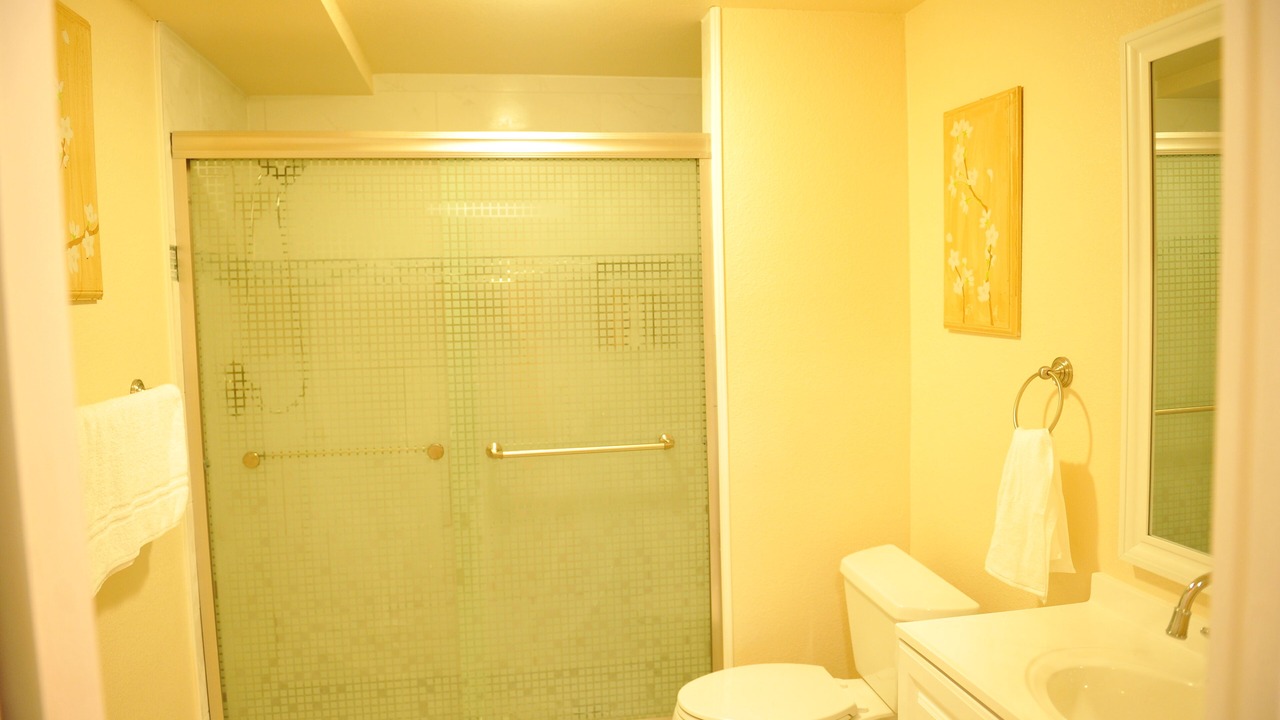 Photo of Bathroom in Dupont