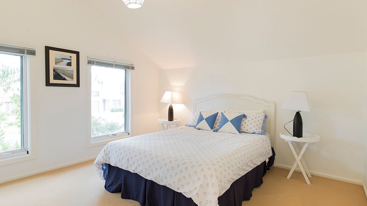 Photo of Bedroom in Inverloch