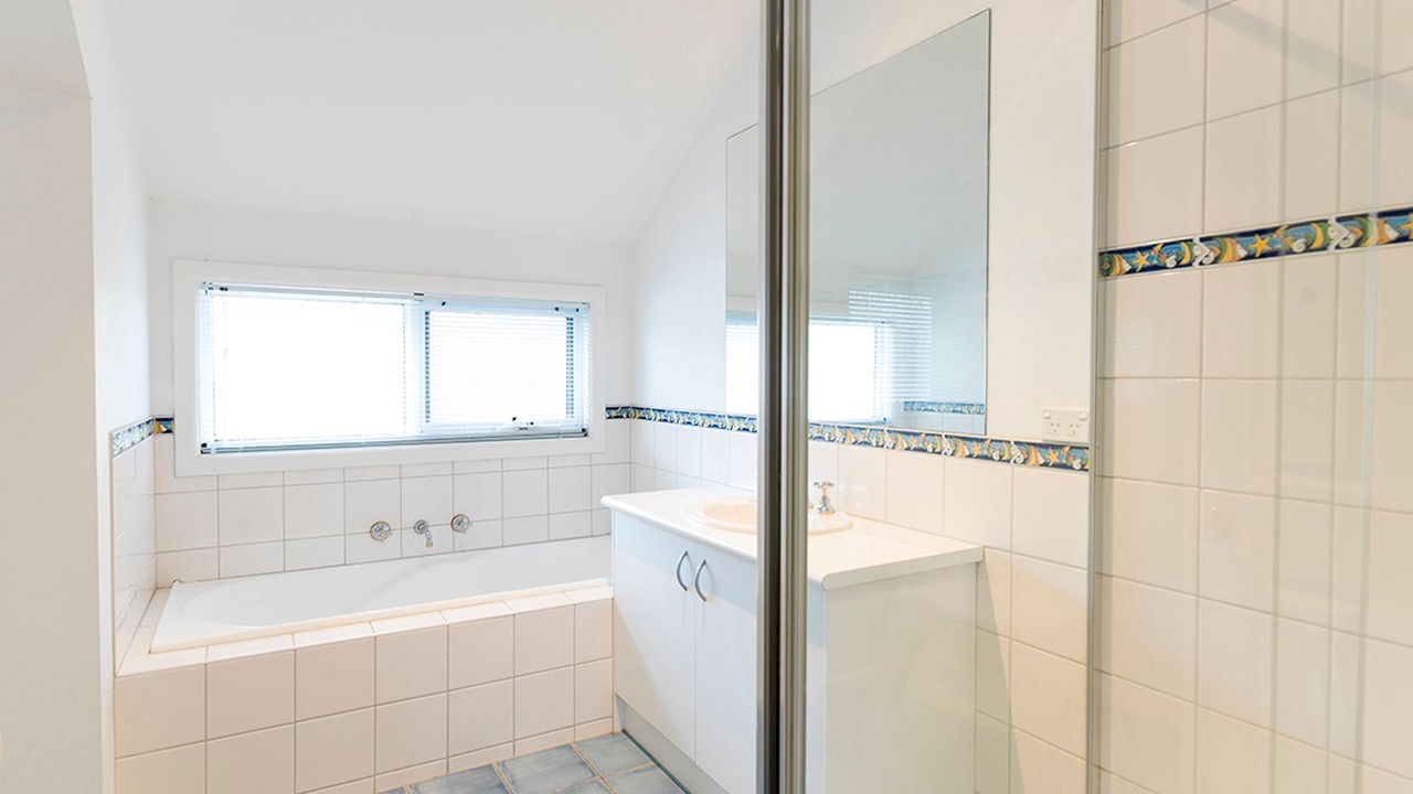 Photo of Bathroom in Inverloch