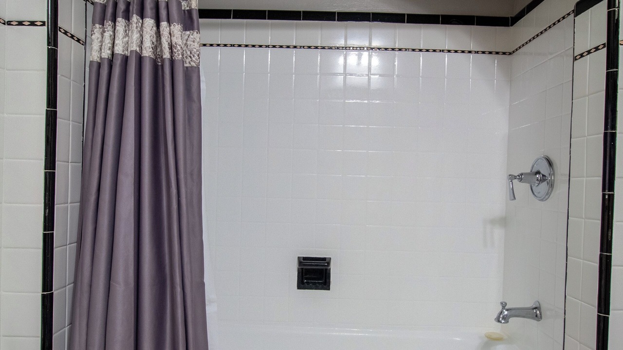 Photo of Bathroom in Central Oklahoma City