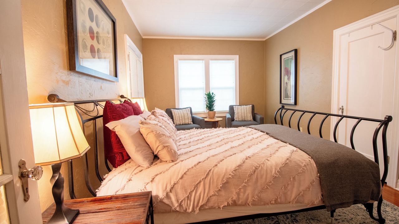 Photo of Bedroom in Central Oklahoma City