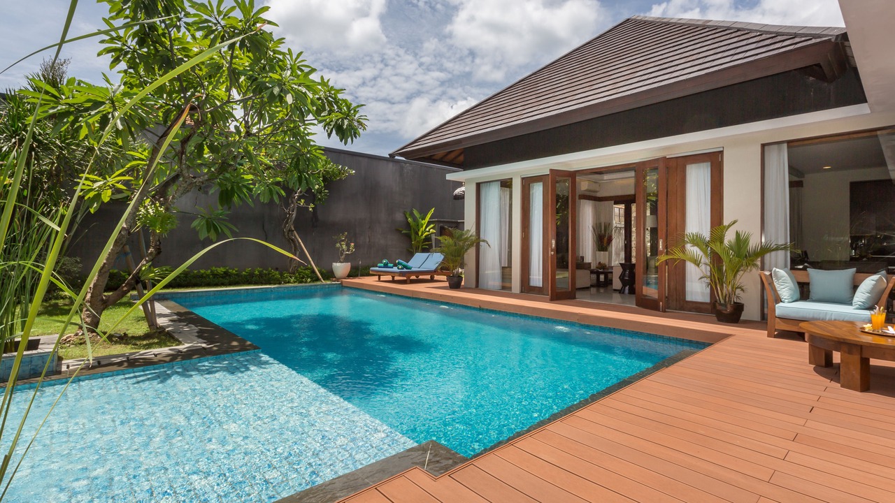 Photo of Others in Sunset Road