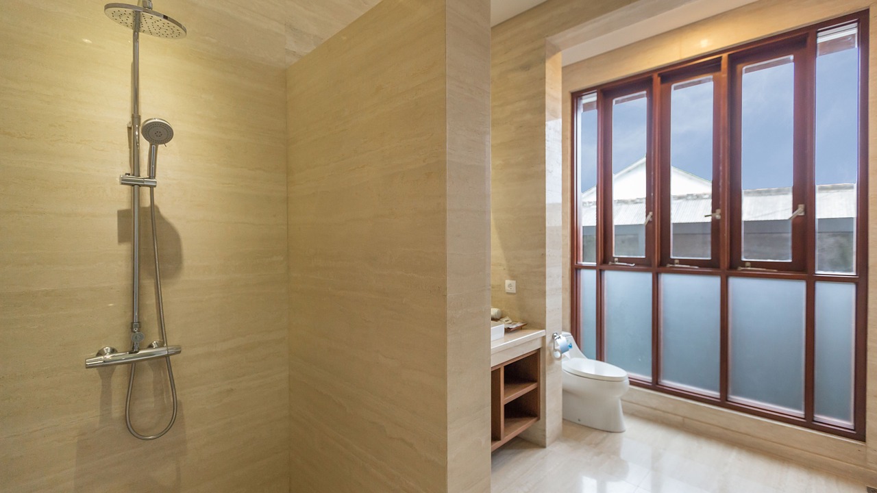 Photo of Bathroom in Sunset Road