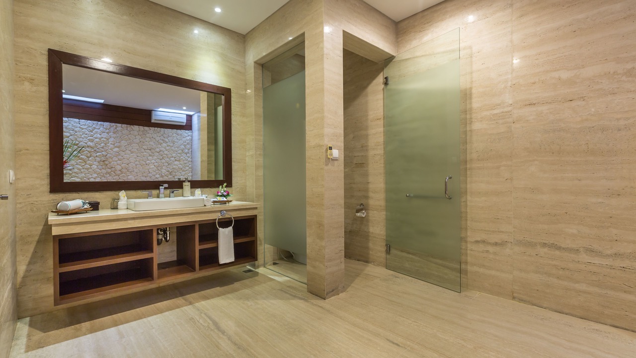 Photo of Bathroom in Sunset Road