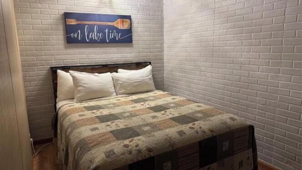 Photo of Bedroom in Camdenton