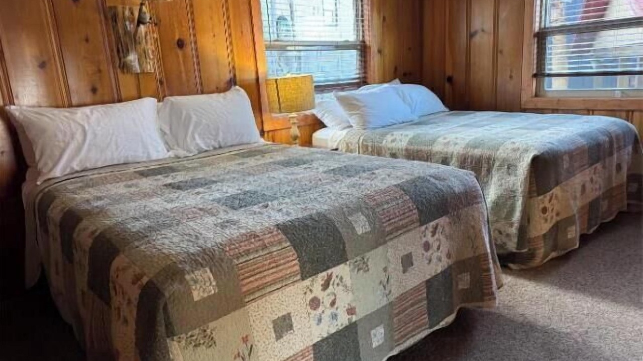 Photo of Bedroom in Camdenton