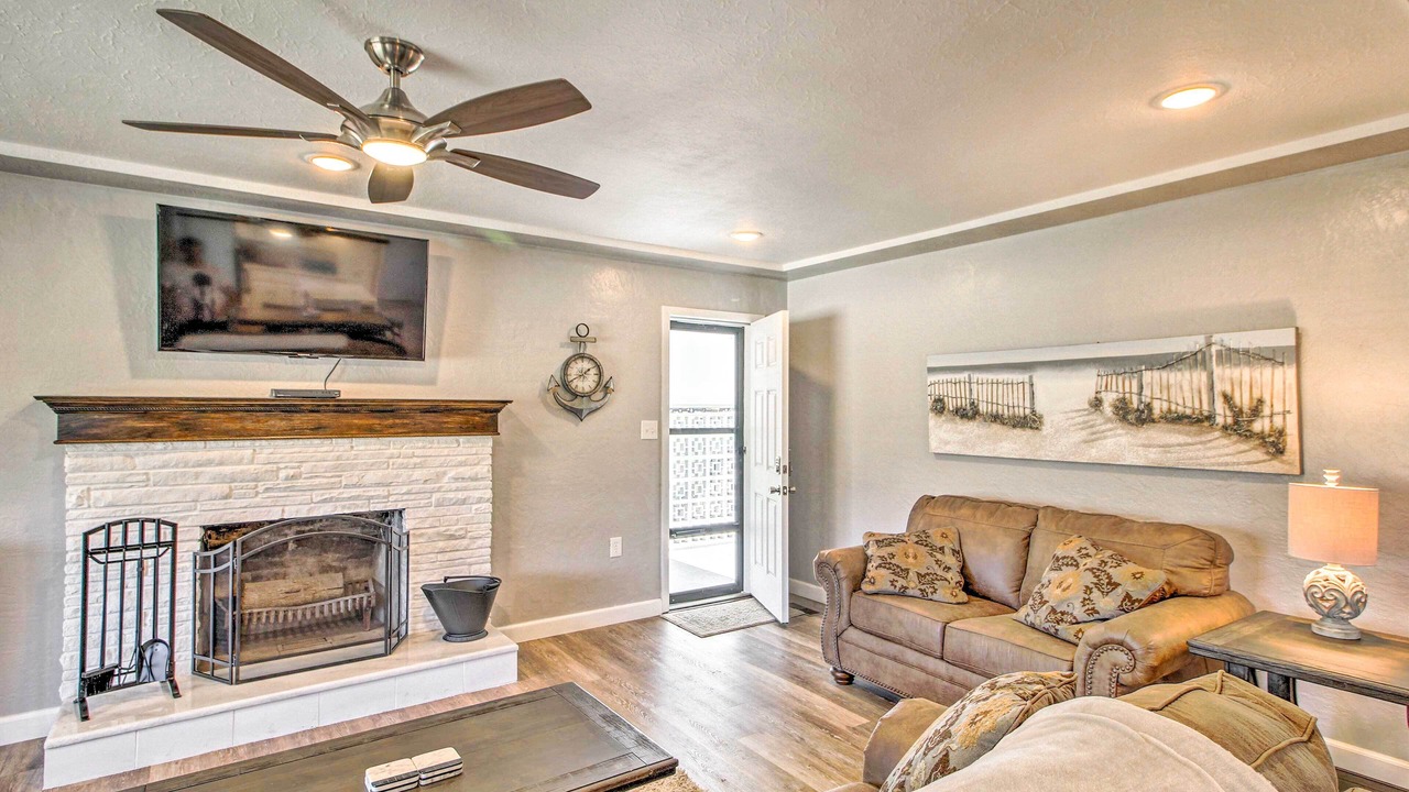 Photo of Bedroom in Lakeview