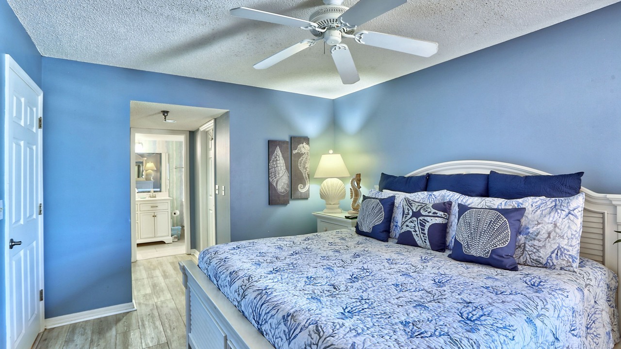 Photo of Bedroom in North Redington Beach