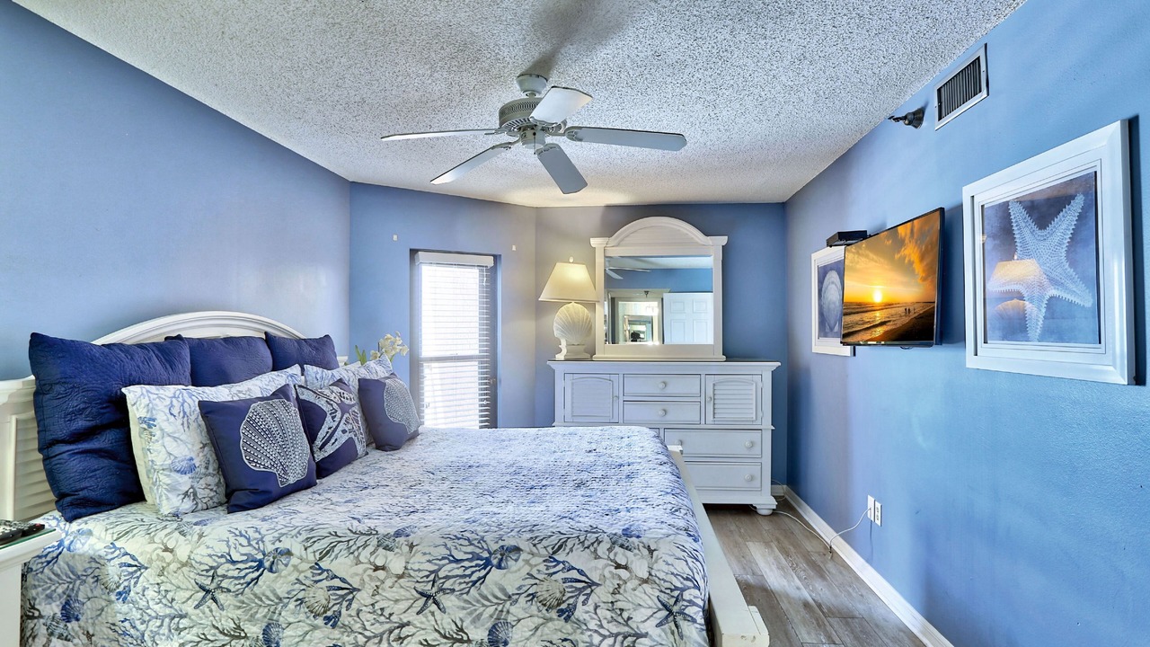 Photo of Bedroom in North Redington Beach