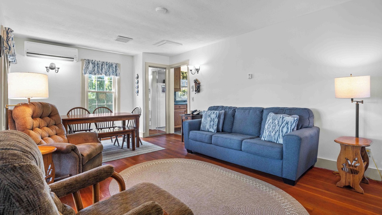 Photo of Livingroom in Seneca Falls