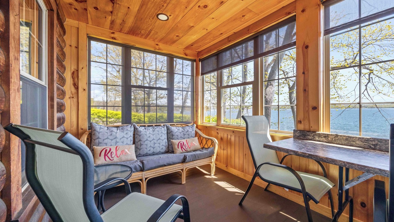 Photo of Livingroom in Seneca Falls